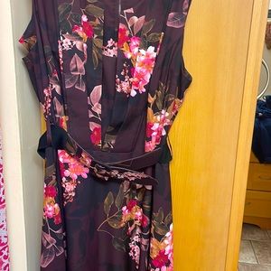 Floral Print City Chic Dress